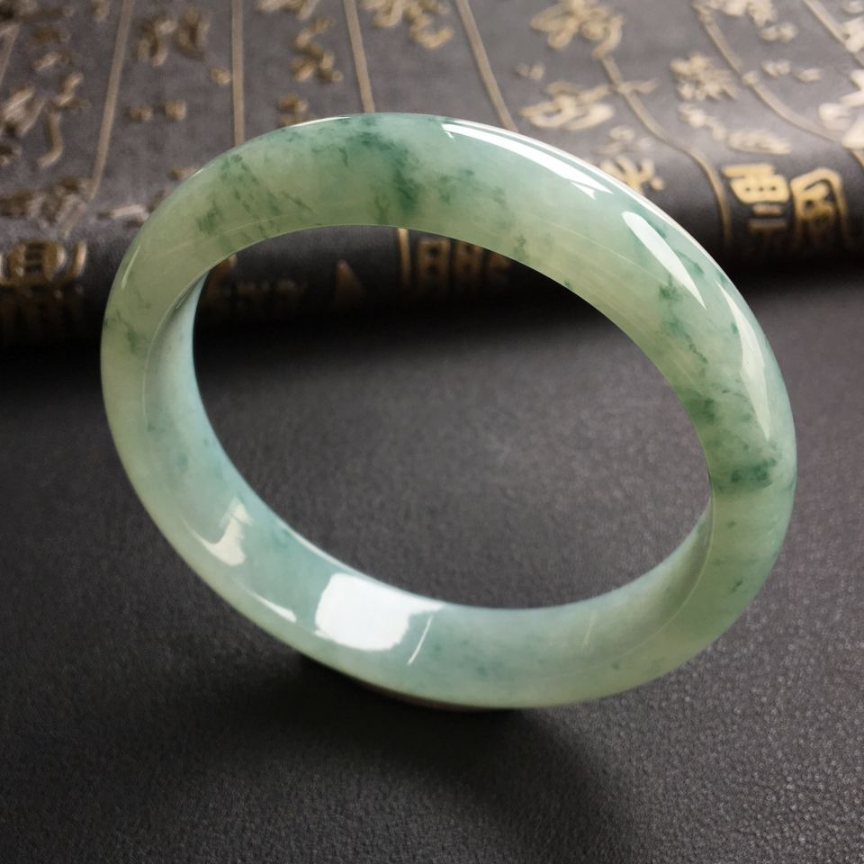 糯冰种飘花手镯(57mm)