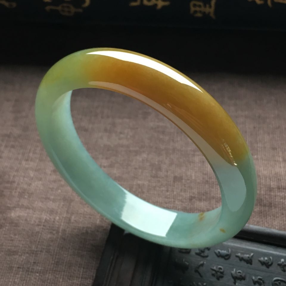 糯冰种晴水黄翡手镯（58.2mm）