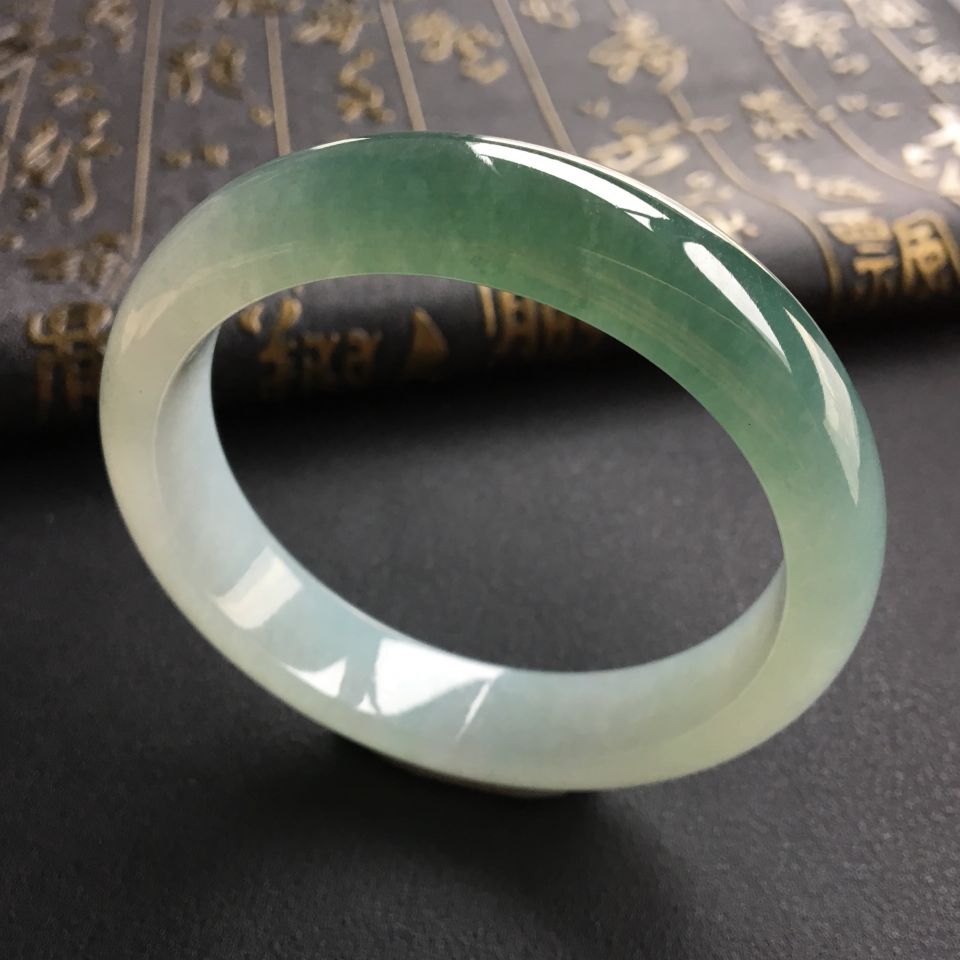 糯冰种晴水手镯(56.6mm)