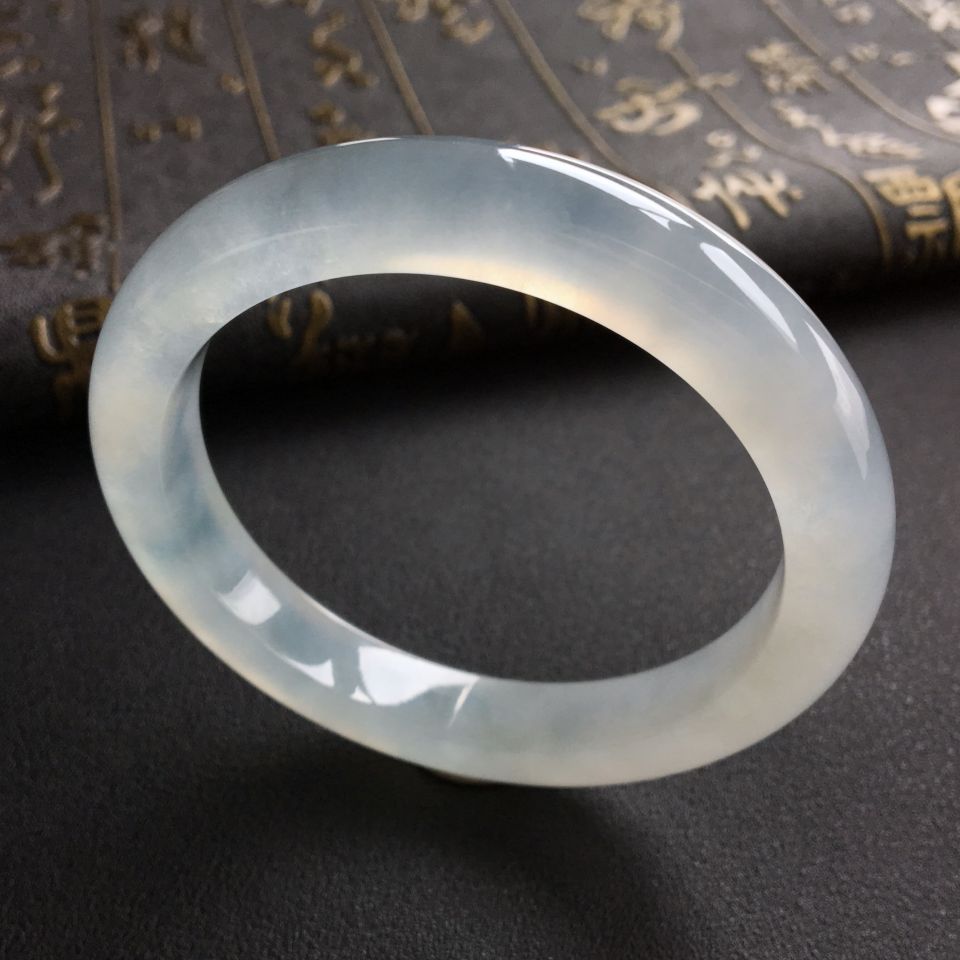 冰种淡晴水手镯(52.5mm)