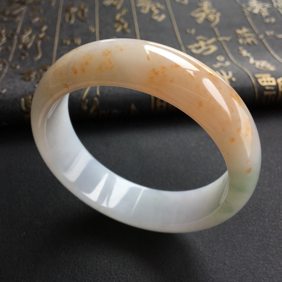 (超值推荐)糯冰种飘黄花手镯(60.2mm)