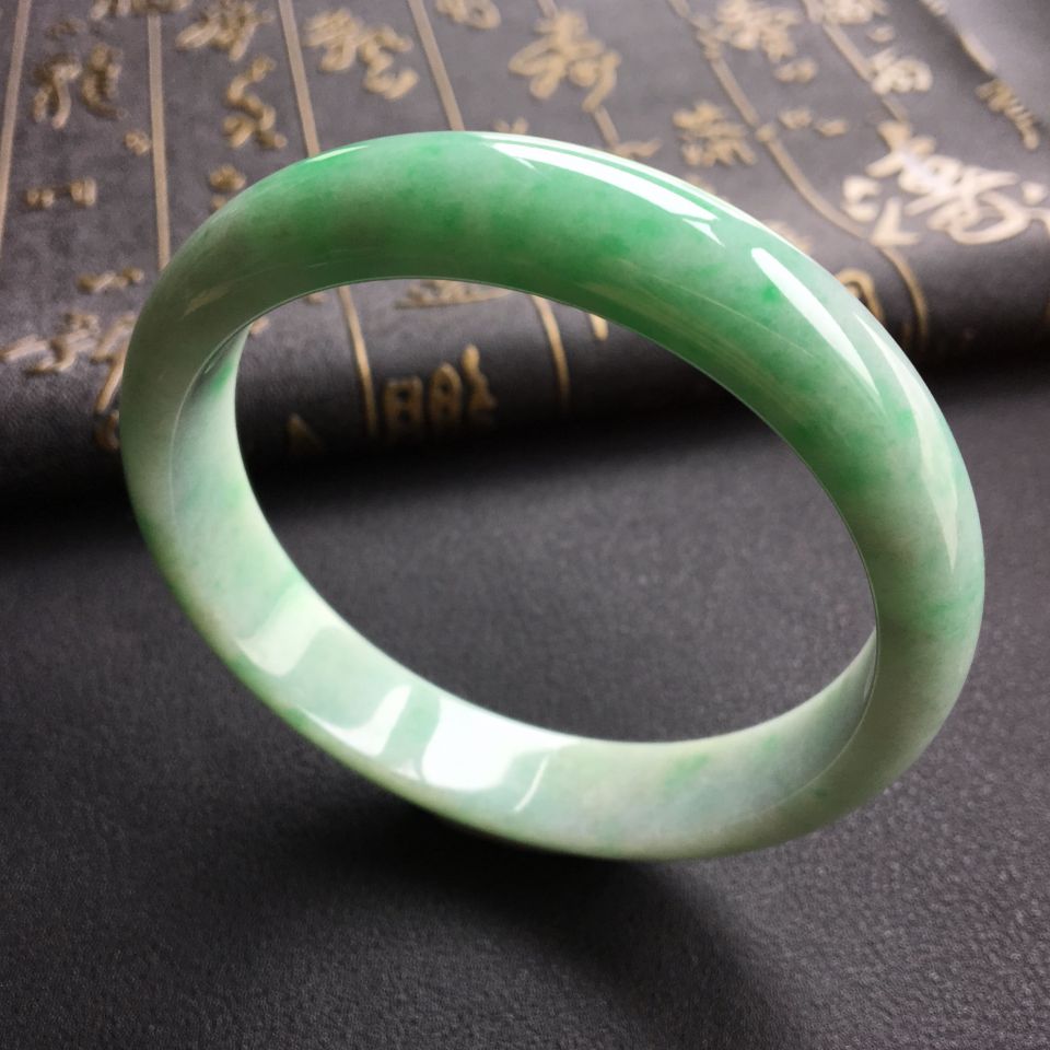 糯冰种飘翠手镯(63.5mm)