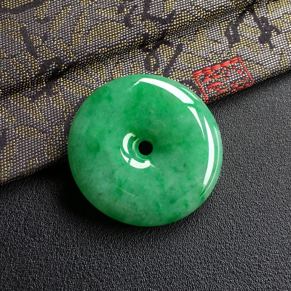 糯冰种飘翠平安扣挂件