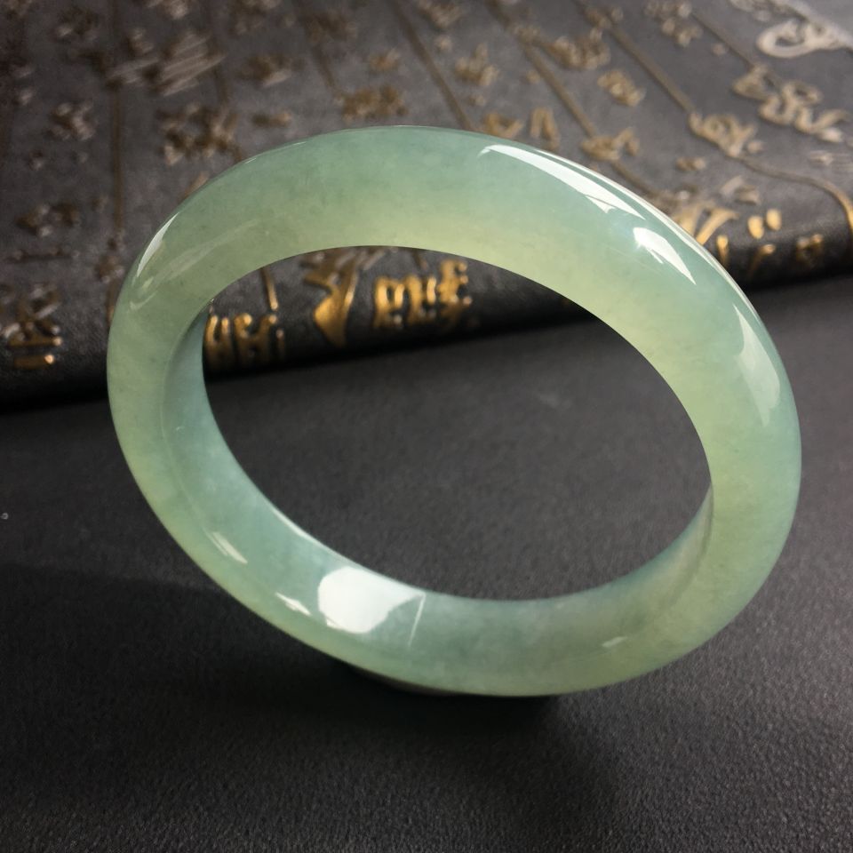 糯冰种晴水手镯(58.1mm)