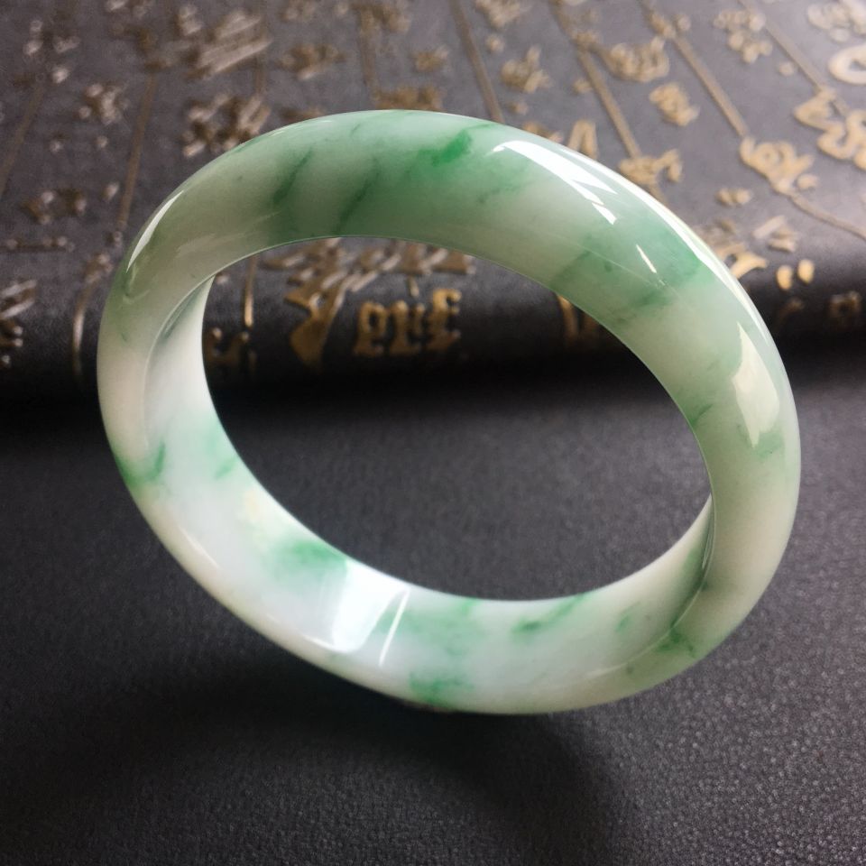 糯冰种飘绿花手镯(58.5mm)