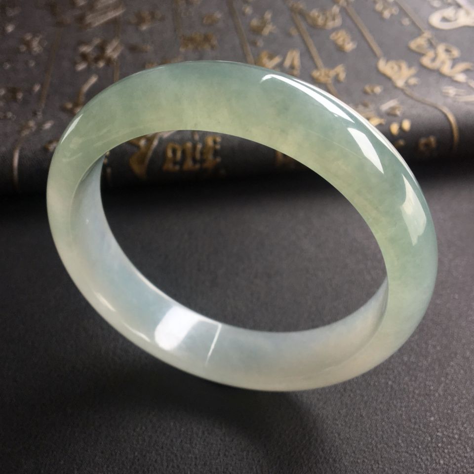 糯冰种晴水手镯(58.6mm)
