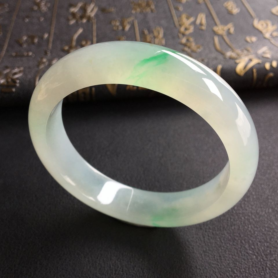 糯冰种飘翠手镯(56mm)