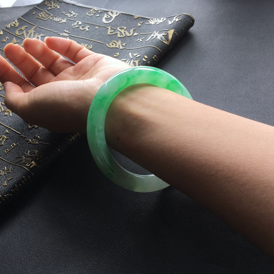 糯冰种飘翠圆条手镯(59mm)
