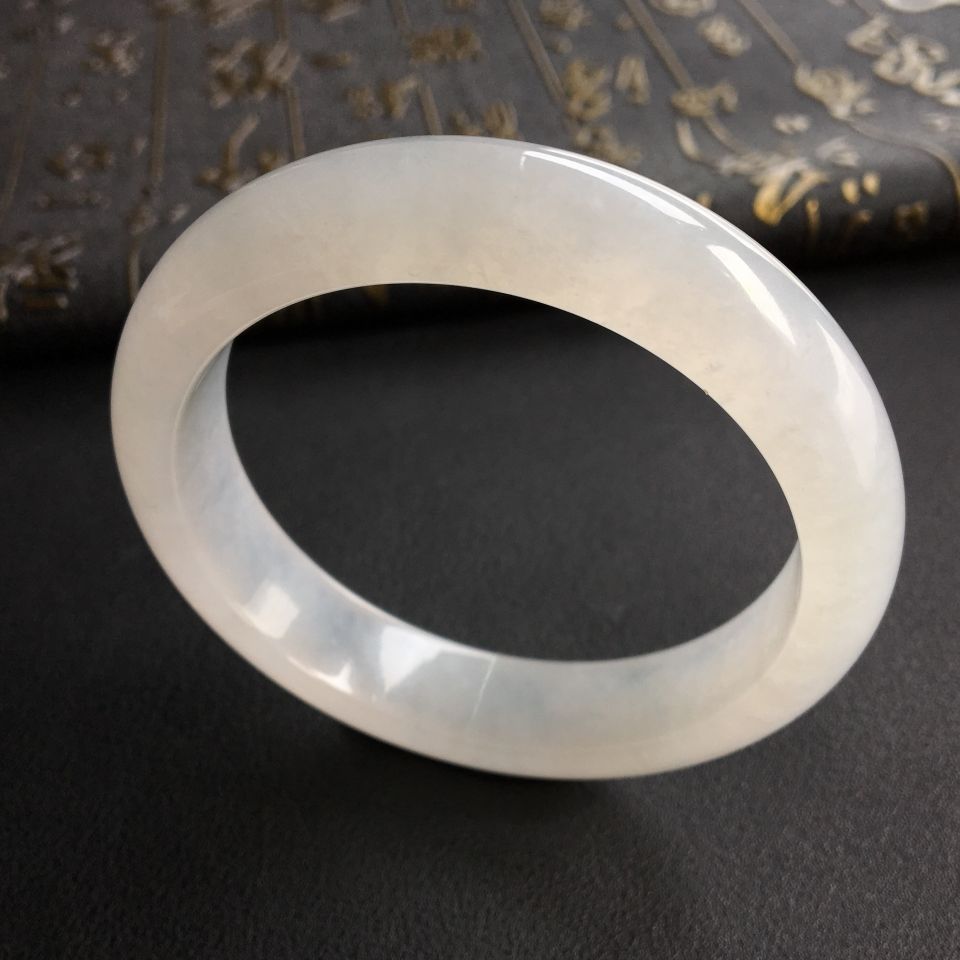 糯冰种白色手镯(56.2mm)