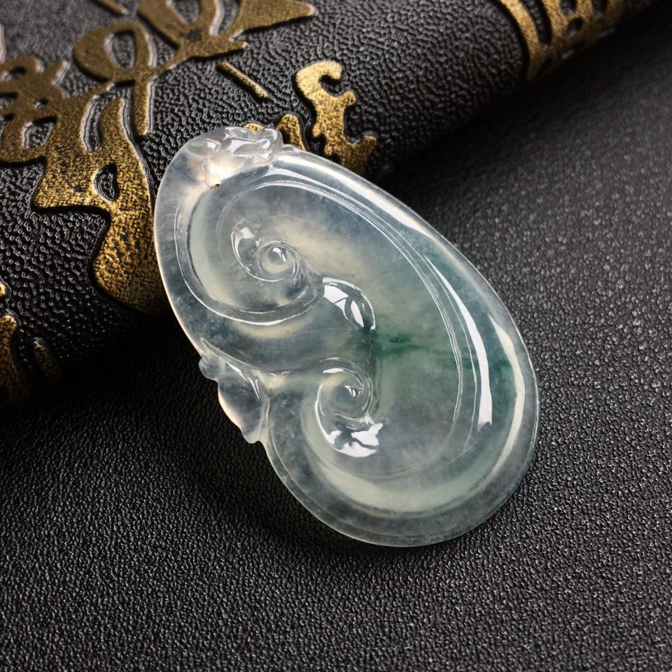 冰种飘花如意挂件
