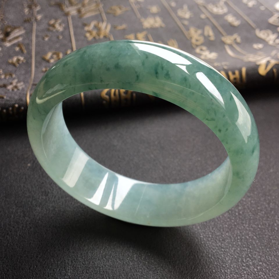 糯冰种晴水飘花手镯(59.2mm)