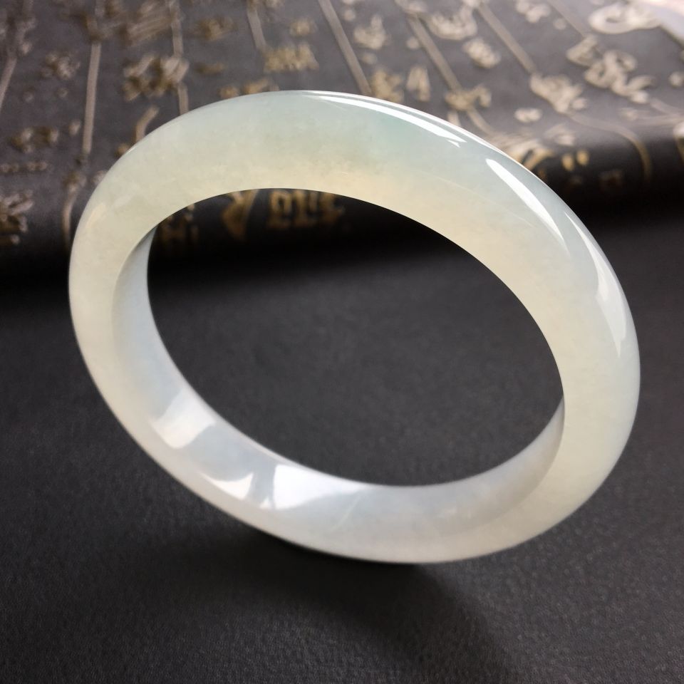 糯冰种晴水手镯(59mm)