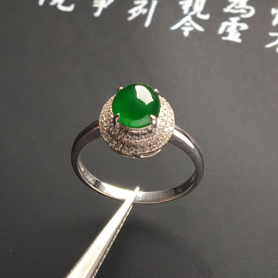 镶白金钻石冰种浓绿戒指