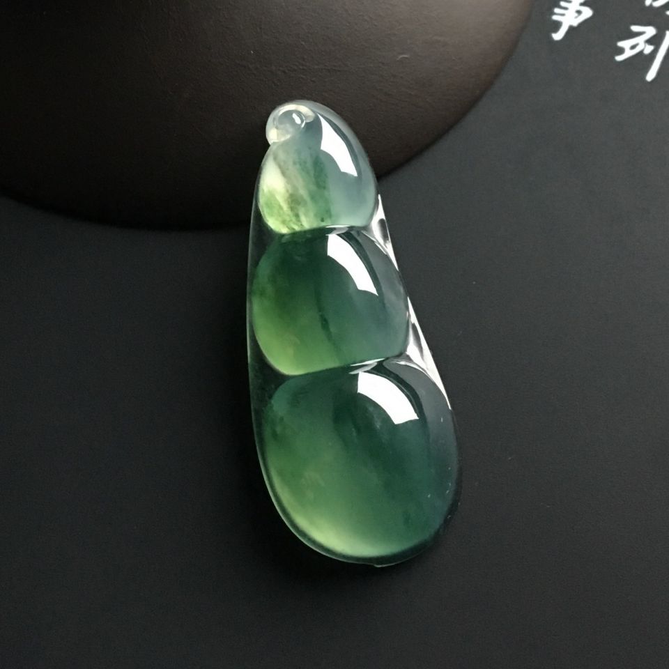 冰种飘花四季豆挂件