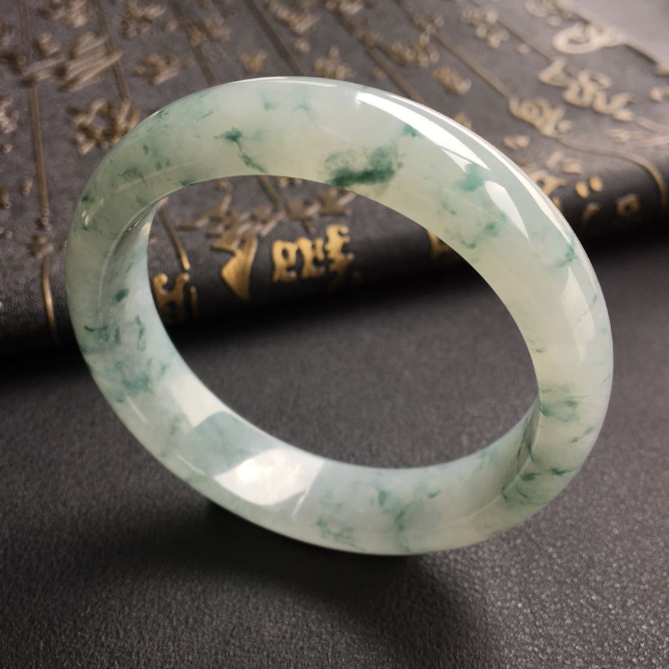 糯冰种飘花手镯(57mm)