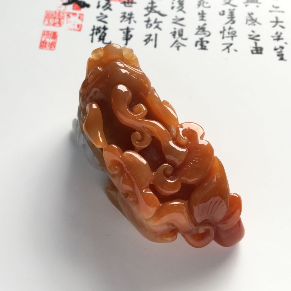 糯冰种褐黄翡貔貅挂件