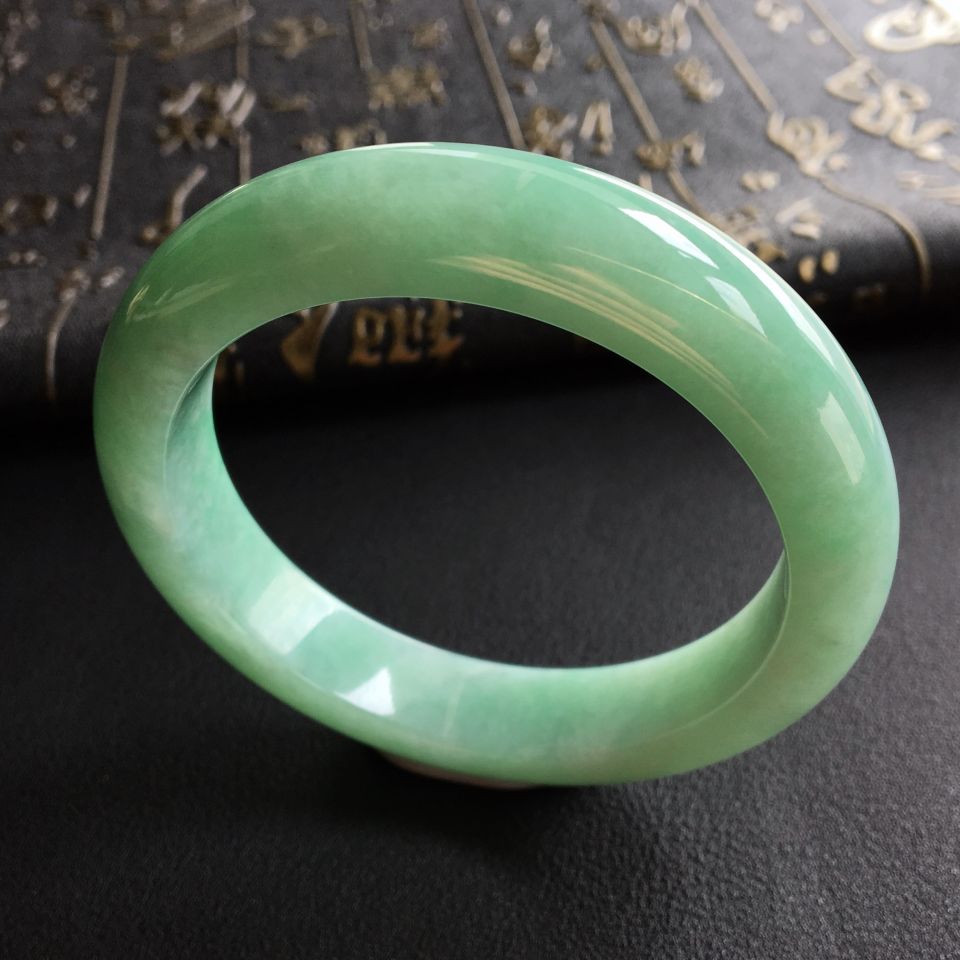 (超值推荐)糯冰种豆色手镯(57.2mm)