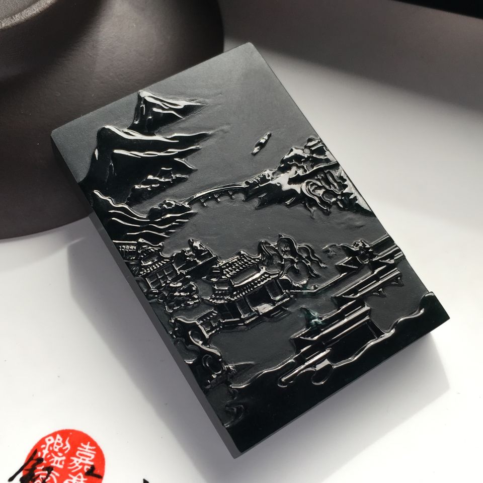 冰种墨翠峰回路转挂件