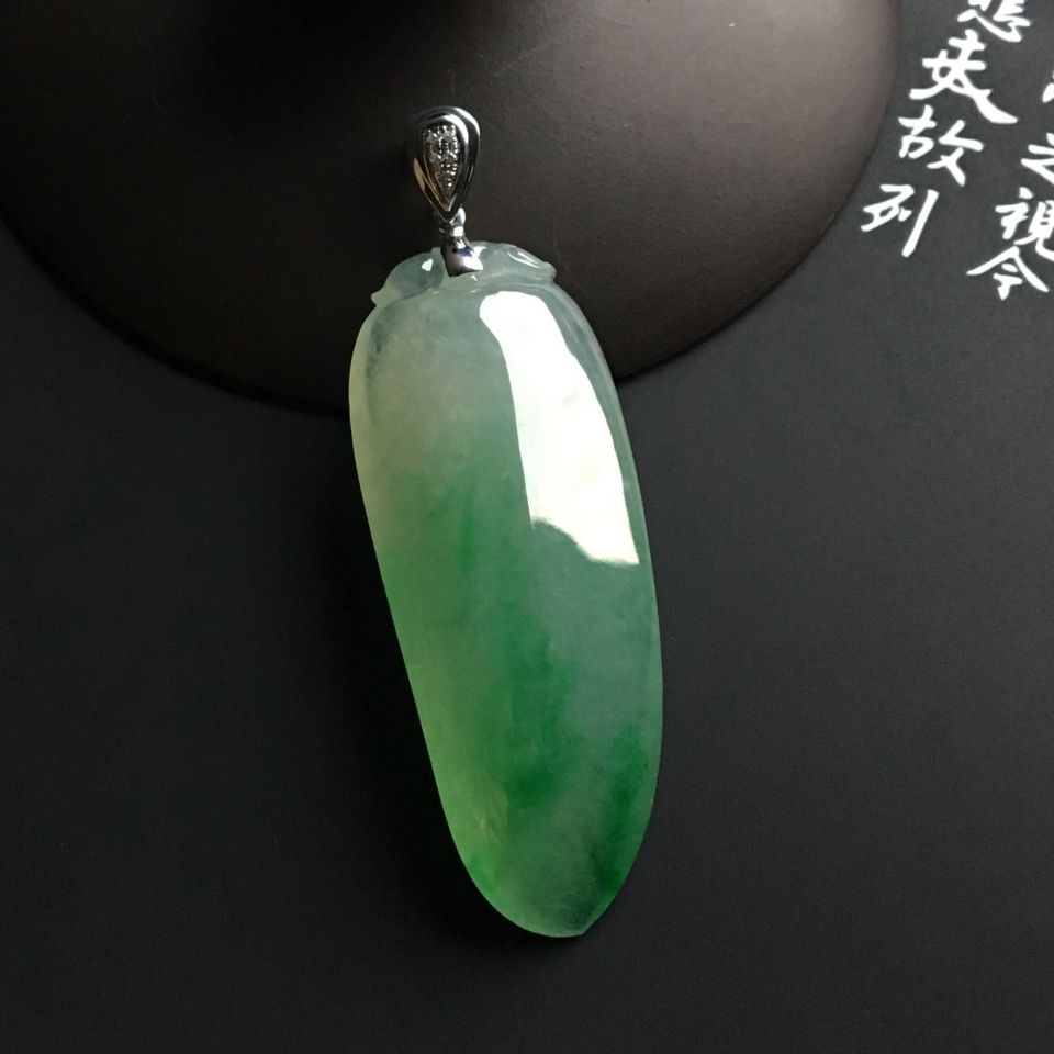 冰种飘翠福瓜挂件