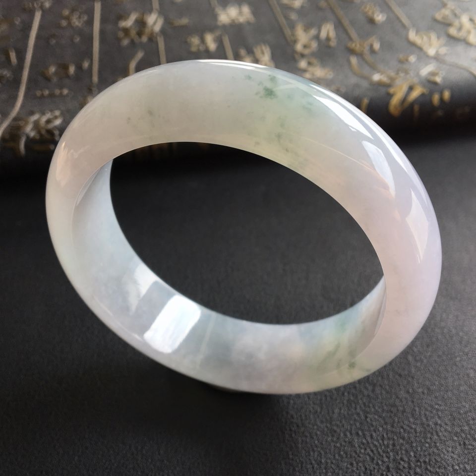 糯冰种略飘花手镯(58mm)