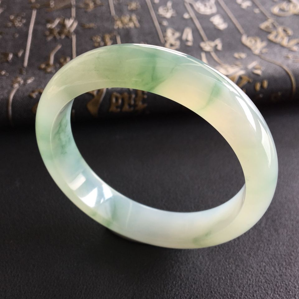 糯冰种飘花手镯(56.6mm)