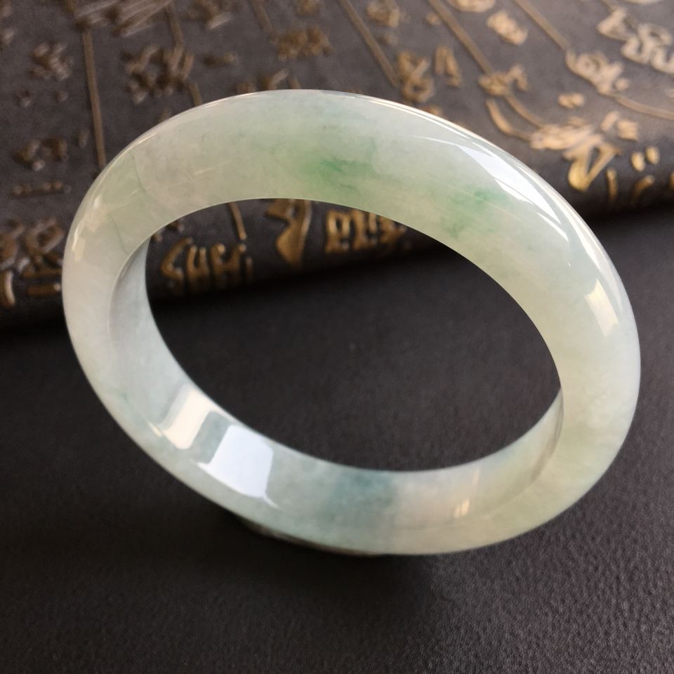糯冰种晴水略飘花手镯(58.5mm)