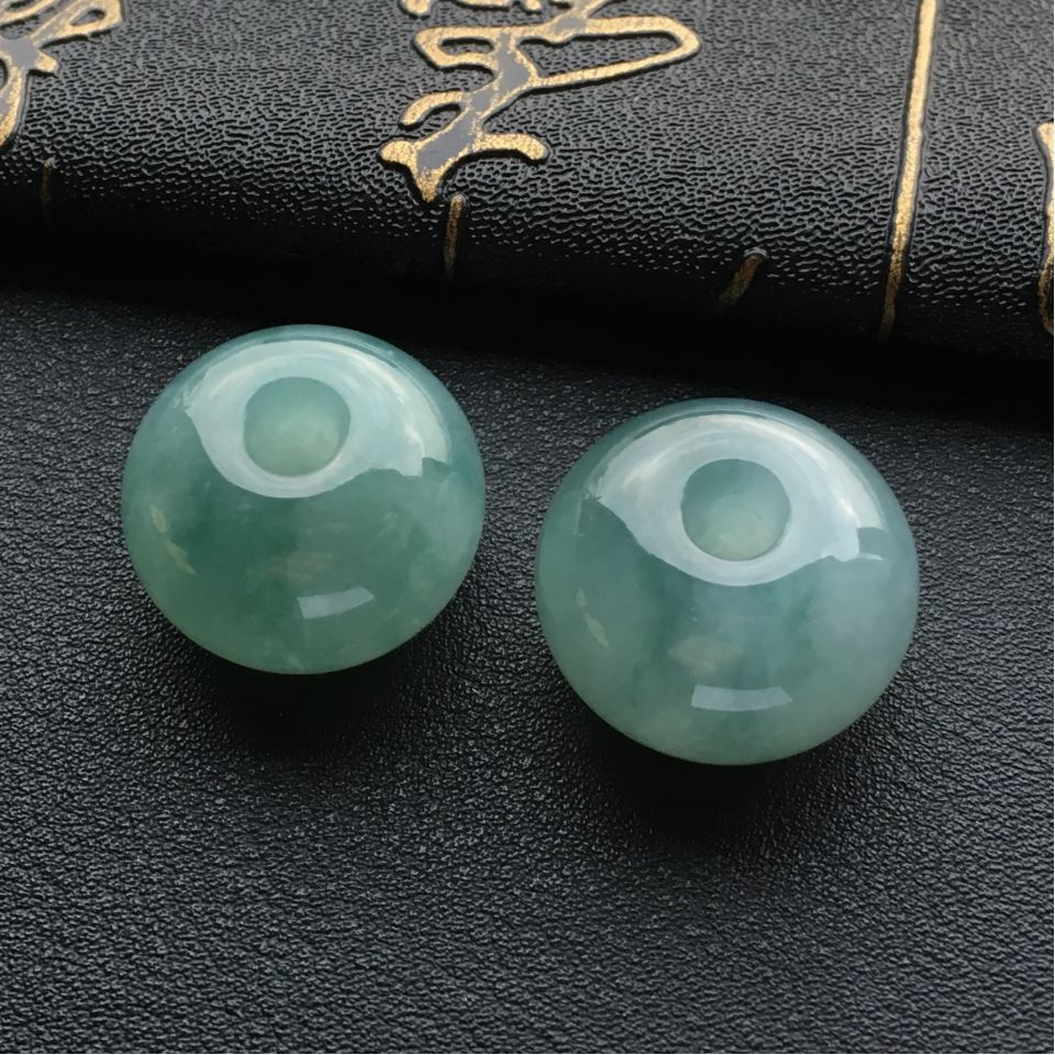 糯冰种飘花圆珠挂件一对走