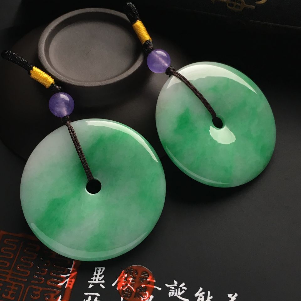 糯冰种豆绿平安扣挂件（一对）