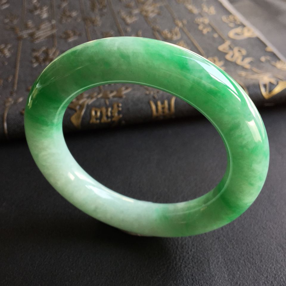 糯冰种飘翠圆条手镯(58.1mm)