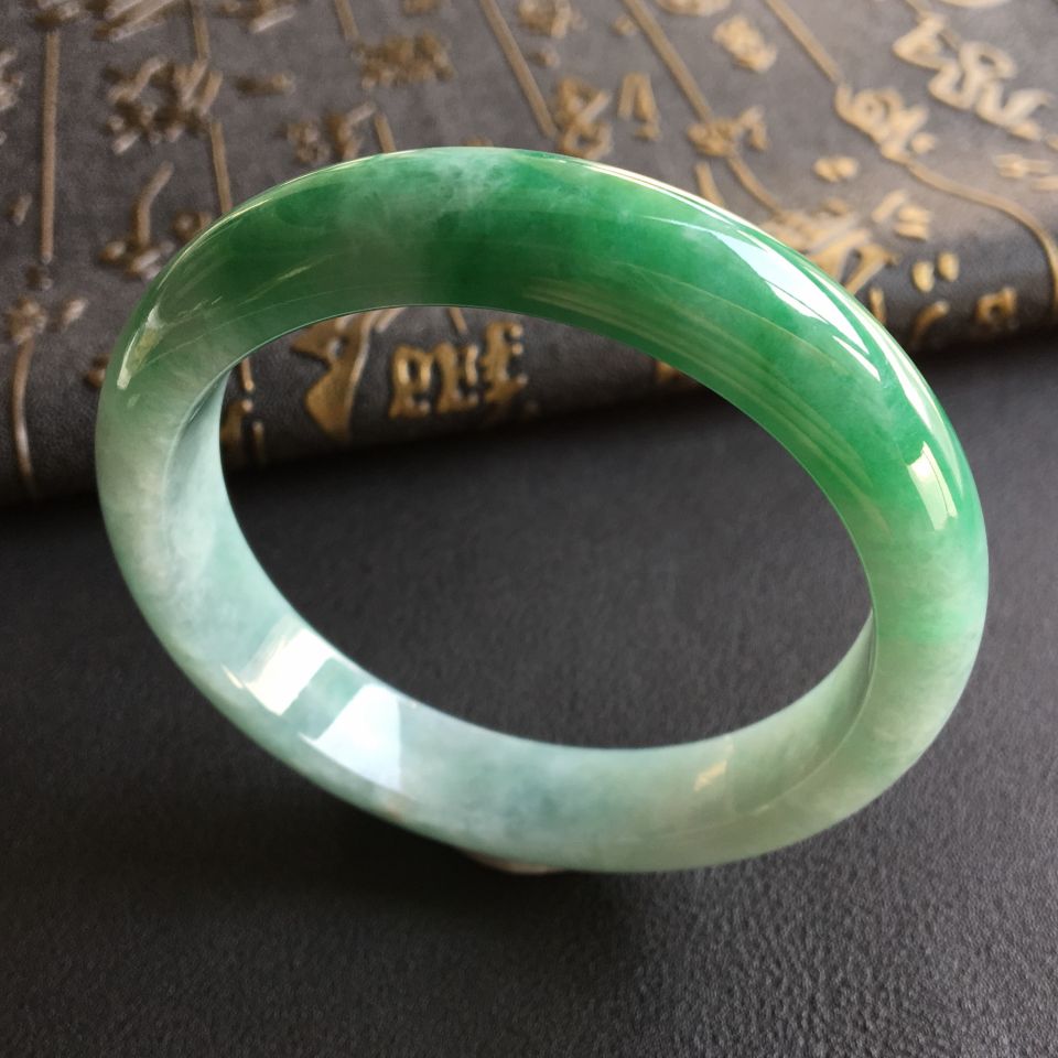 糯冰种飘翠手镯(56.5mm)