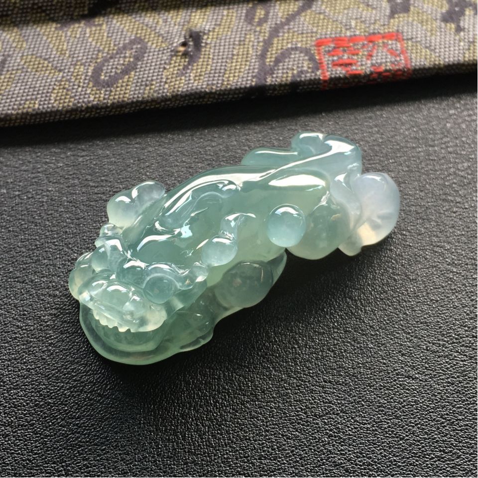 糯冰种晴水貔貅挂件