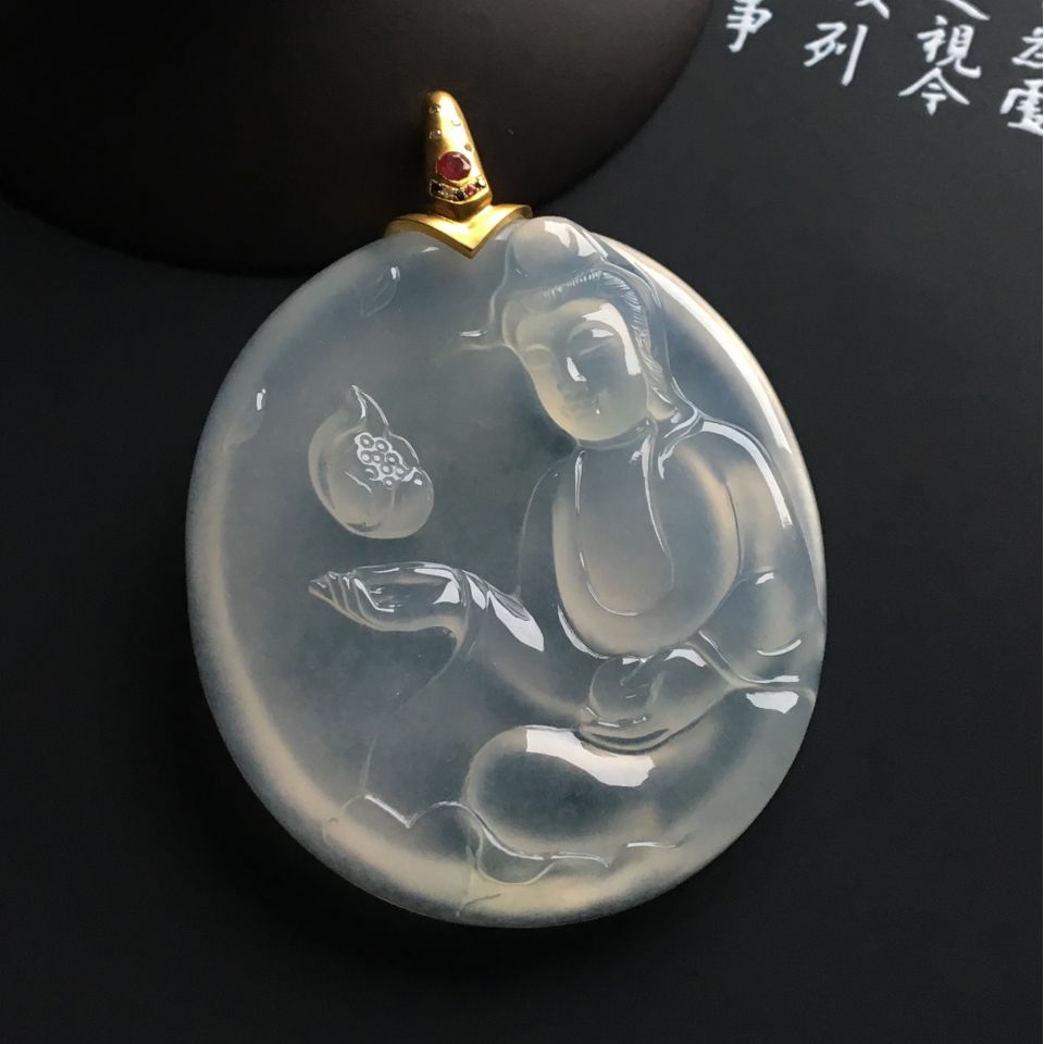 冰种淡晴水观音挂件