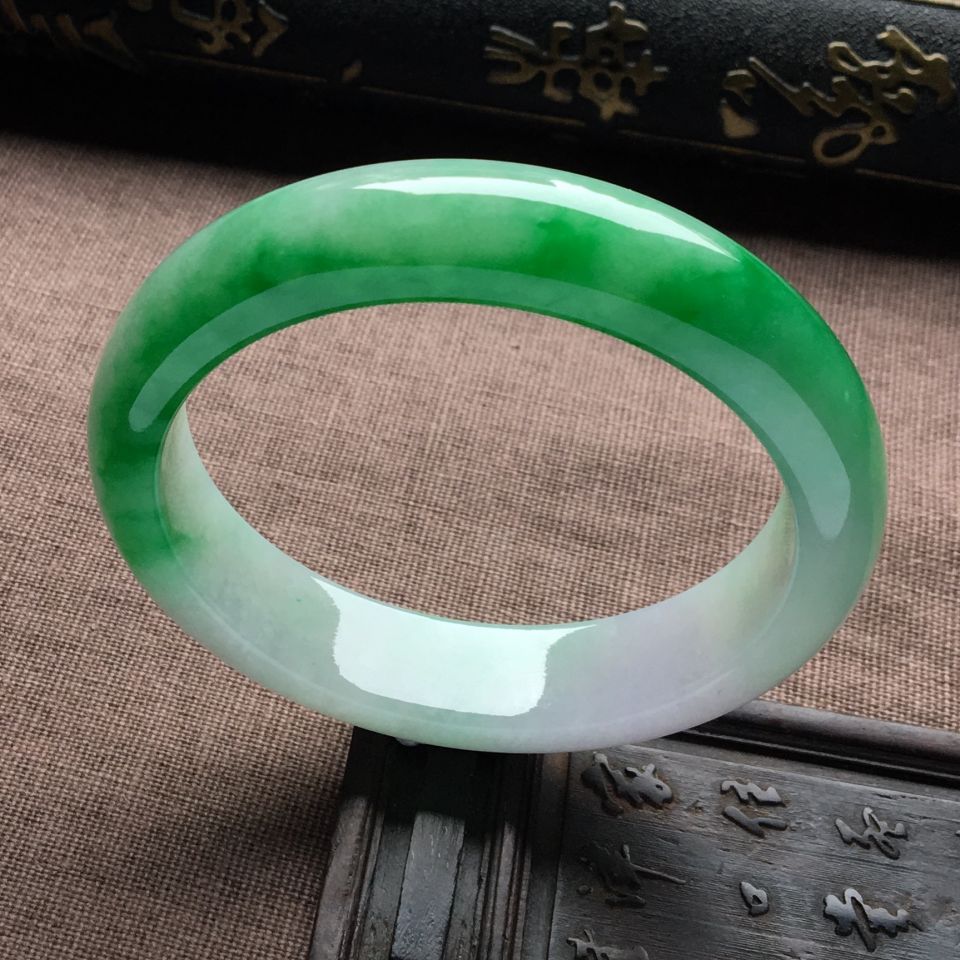 糯冰种飘翠手镯（58mm）