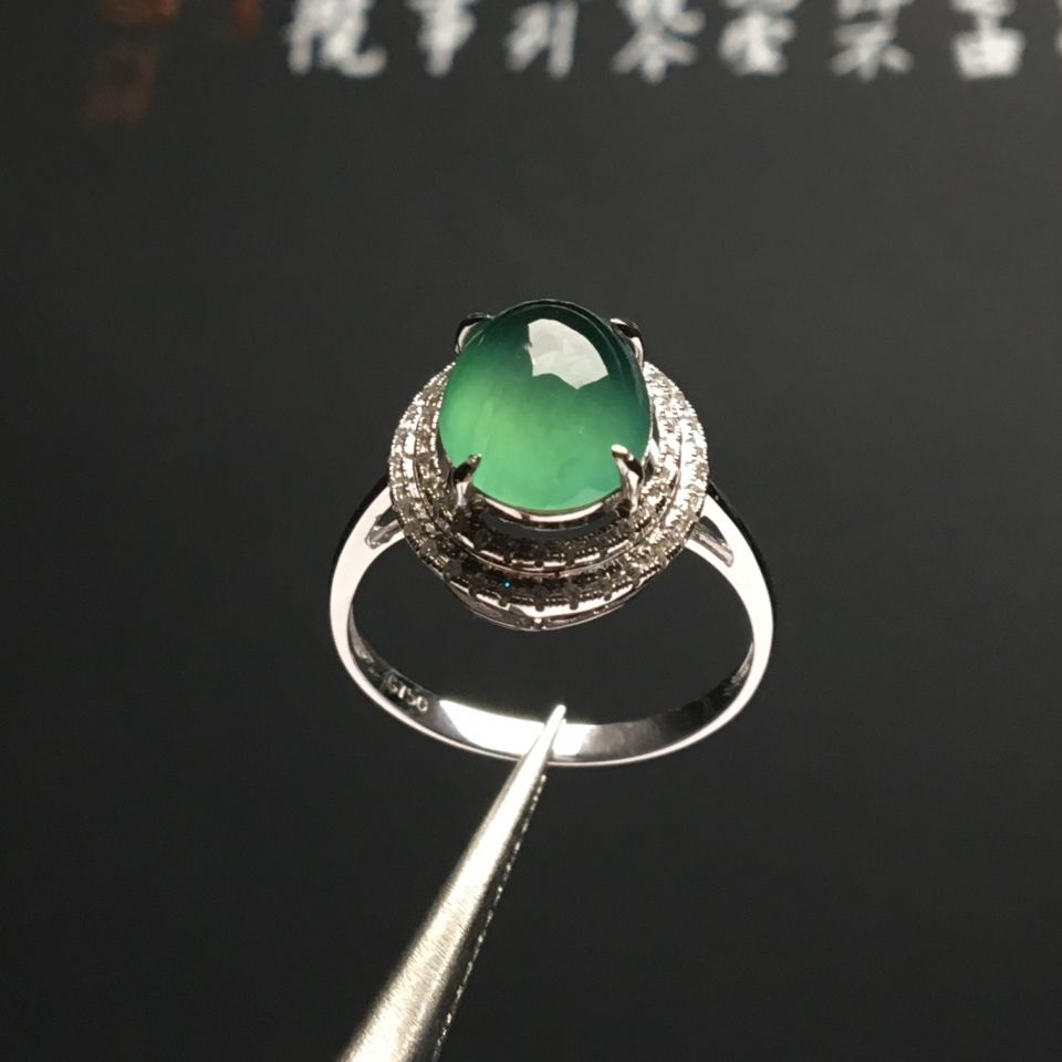镶白金钻石冰种蓝晴水戒指