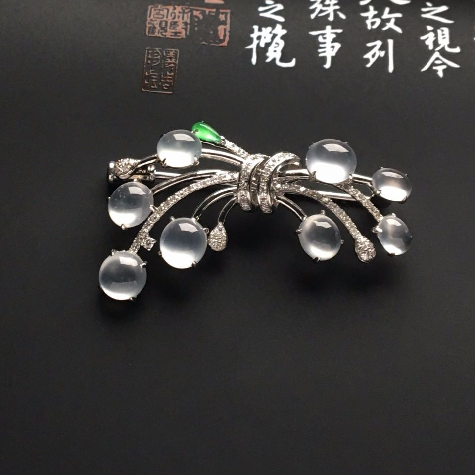 镶白金钻石冰玻种无色胸针