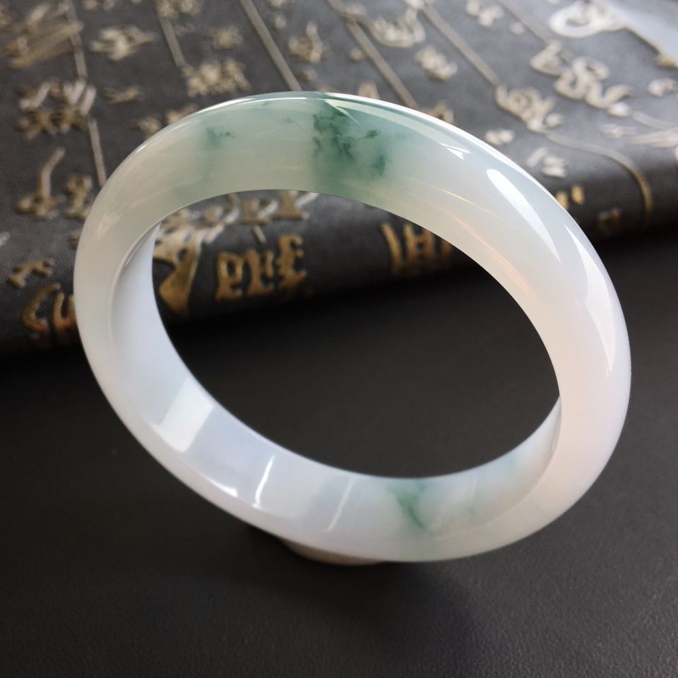 糯冰种飘花手镯手镯(55mm)