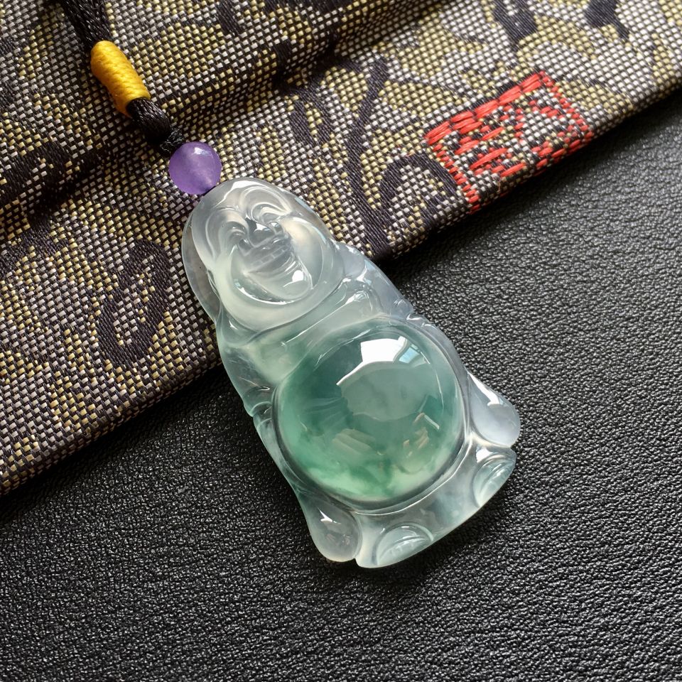 冰种飘花站佛挂件