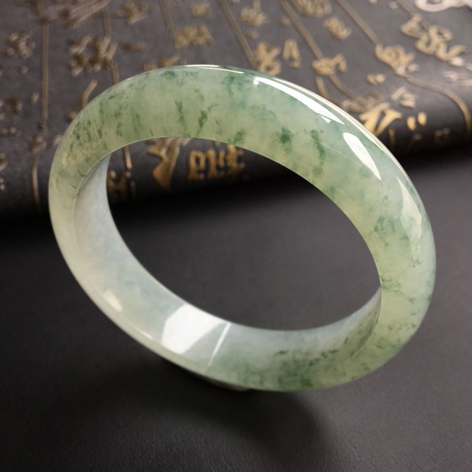 糯冰种飘花手镯(58mm)