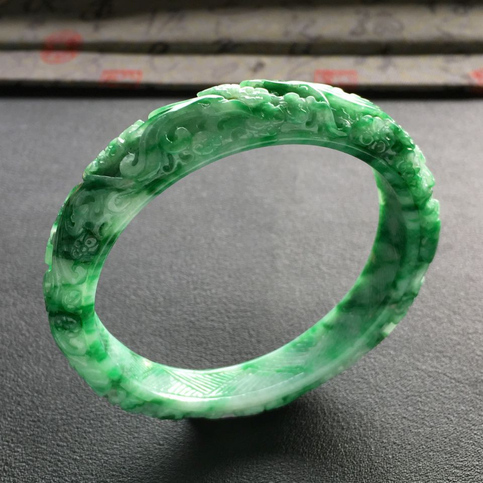 细糯种飘翠有凤来仪手镯(58.3mm)