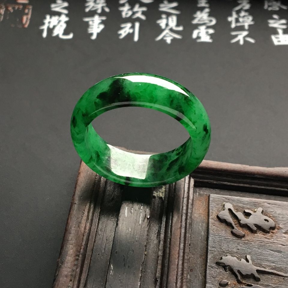 糯冰种浓绿指环
