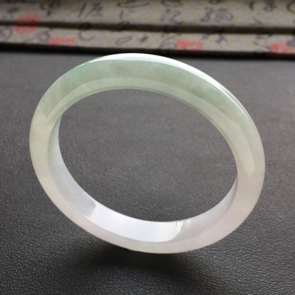 糯冰种晴水手镯(55.3mm)