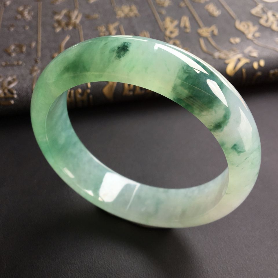 糯冰种晴水飘花手镯(58mm)