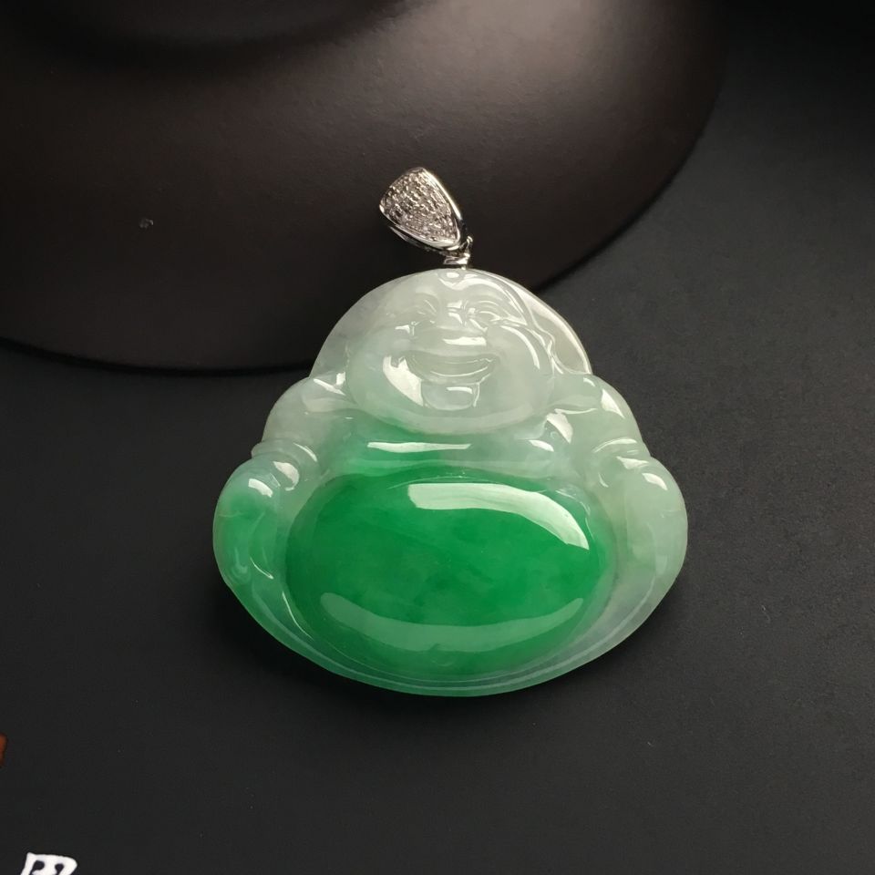 糯冰种飘翠玉佛挂件