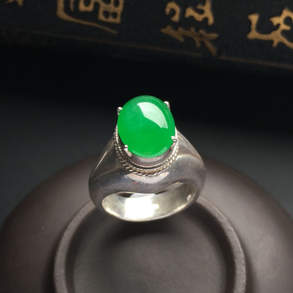 糯冰种翠色戒面