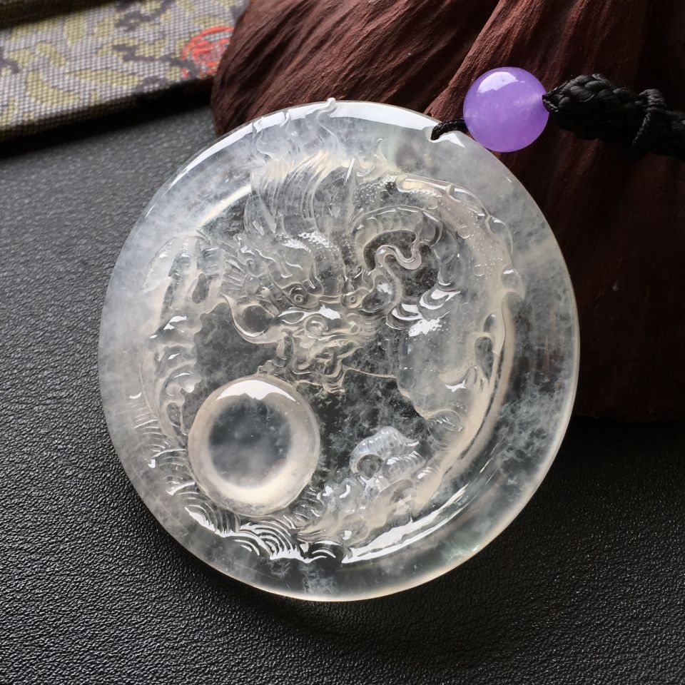 冰种无色龙牌挂件