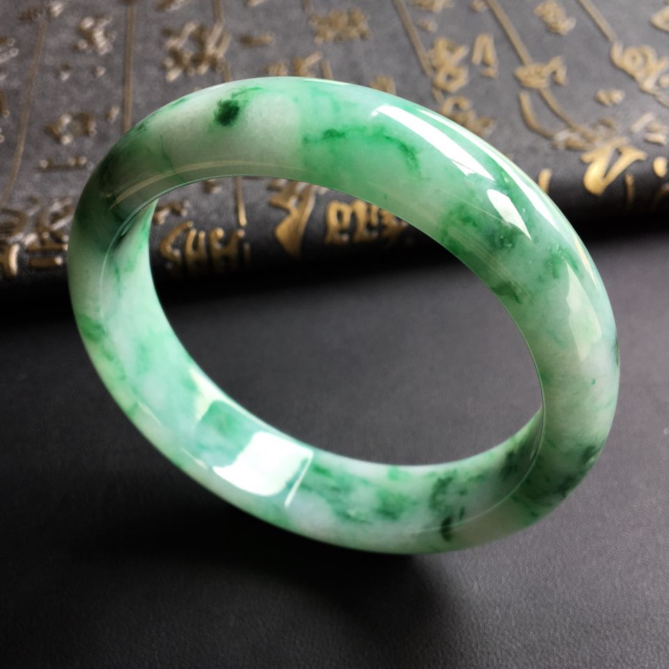 糯冰种飘绿花手镯(59.6mm)