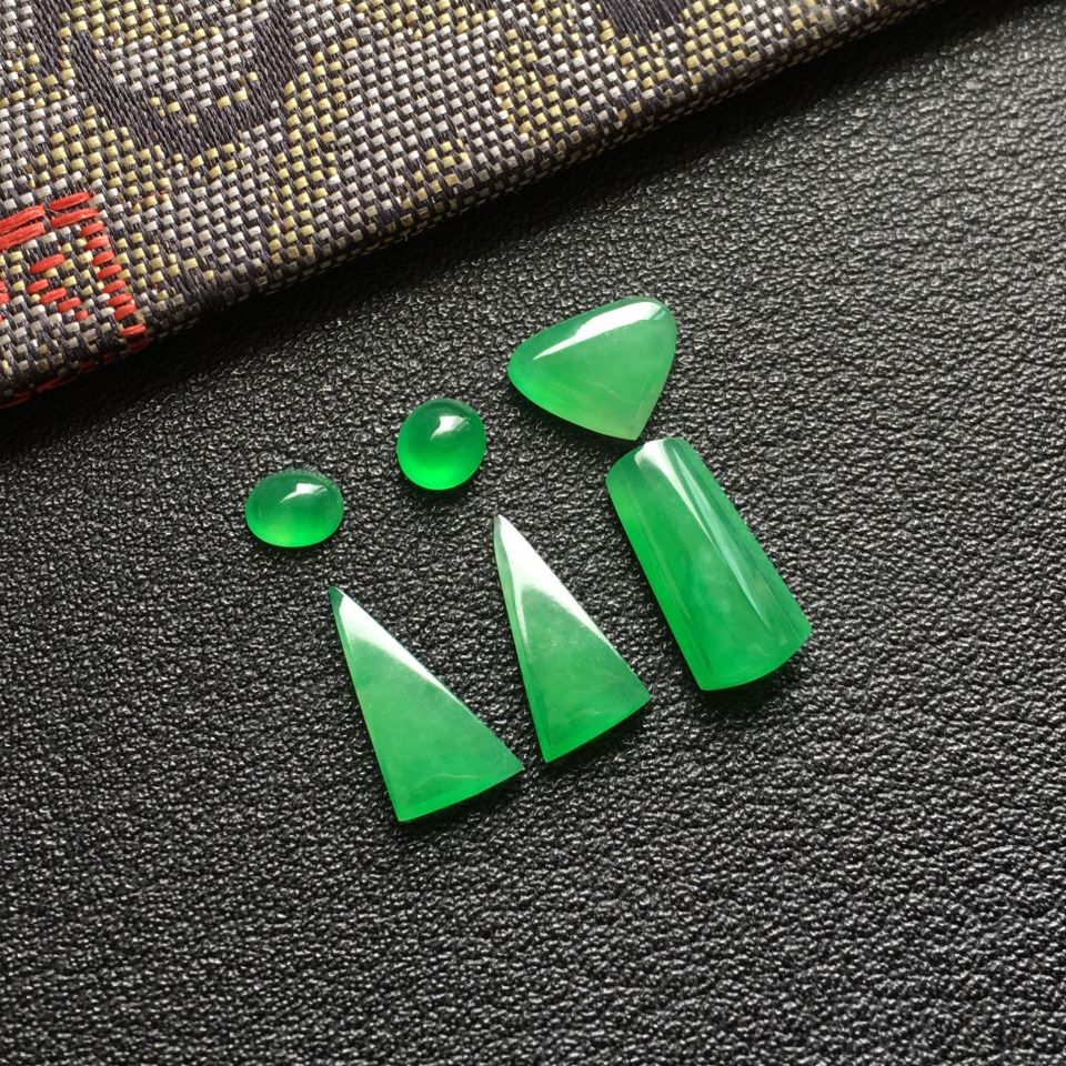 糯冰种翠色耳坠面/锁骨链面一套走