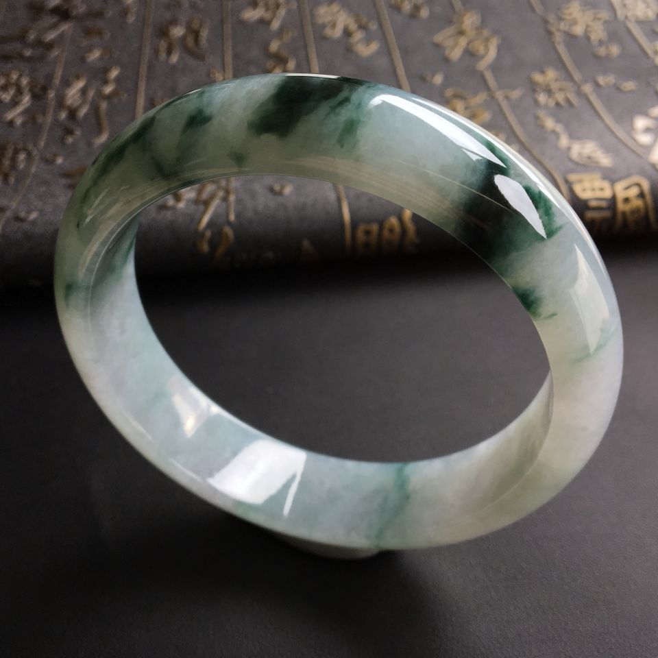 糯冰种飘花手镯(67mm)
