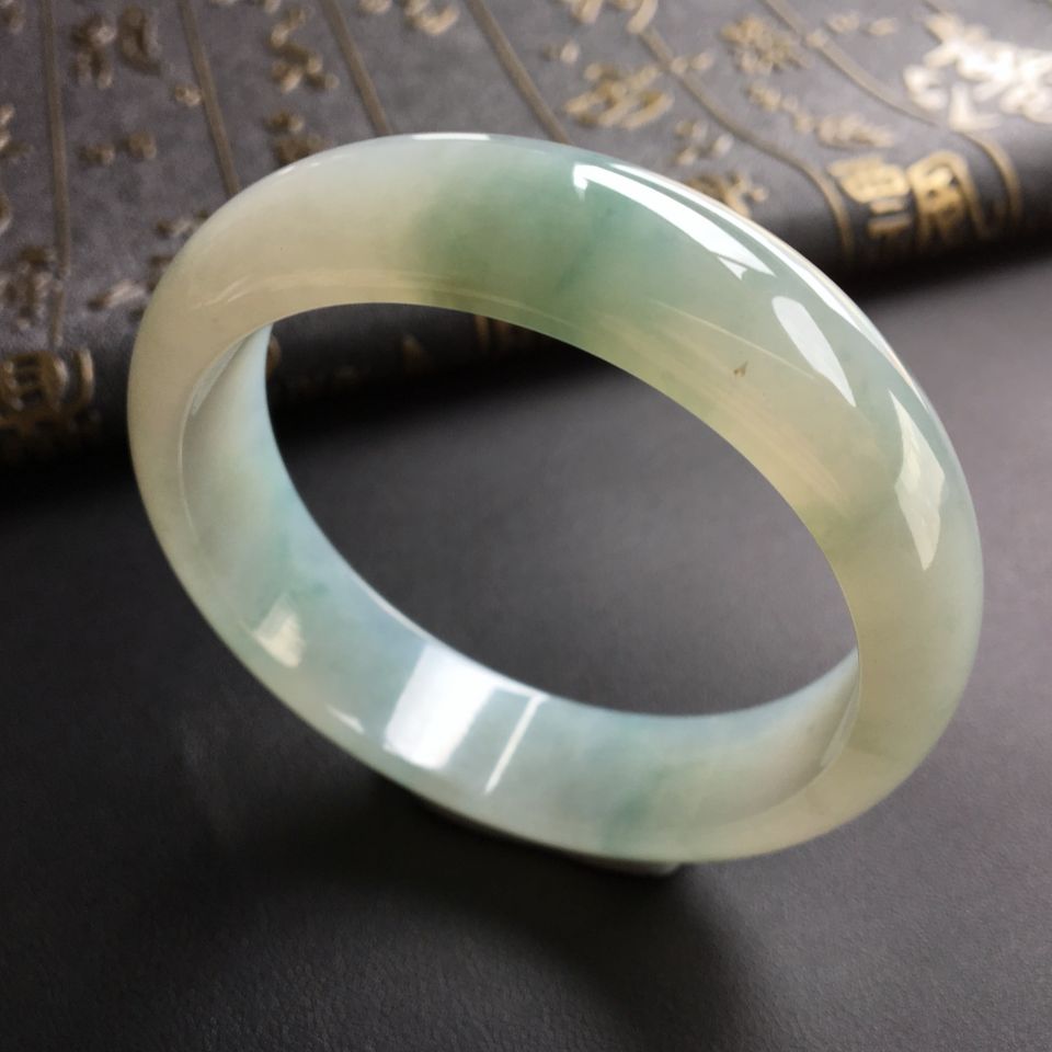 糯冰种晴水飘花手镯(56.4mm)