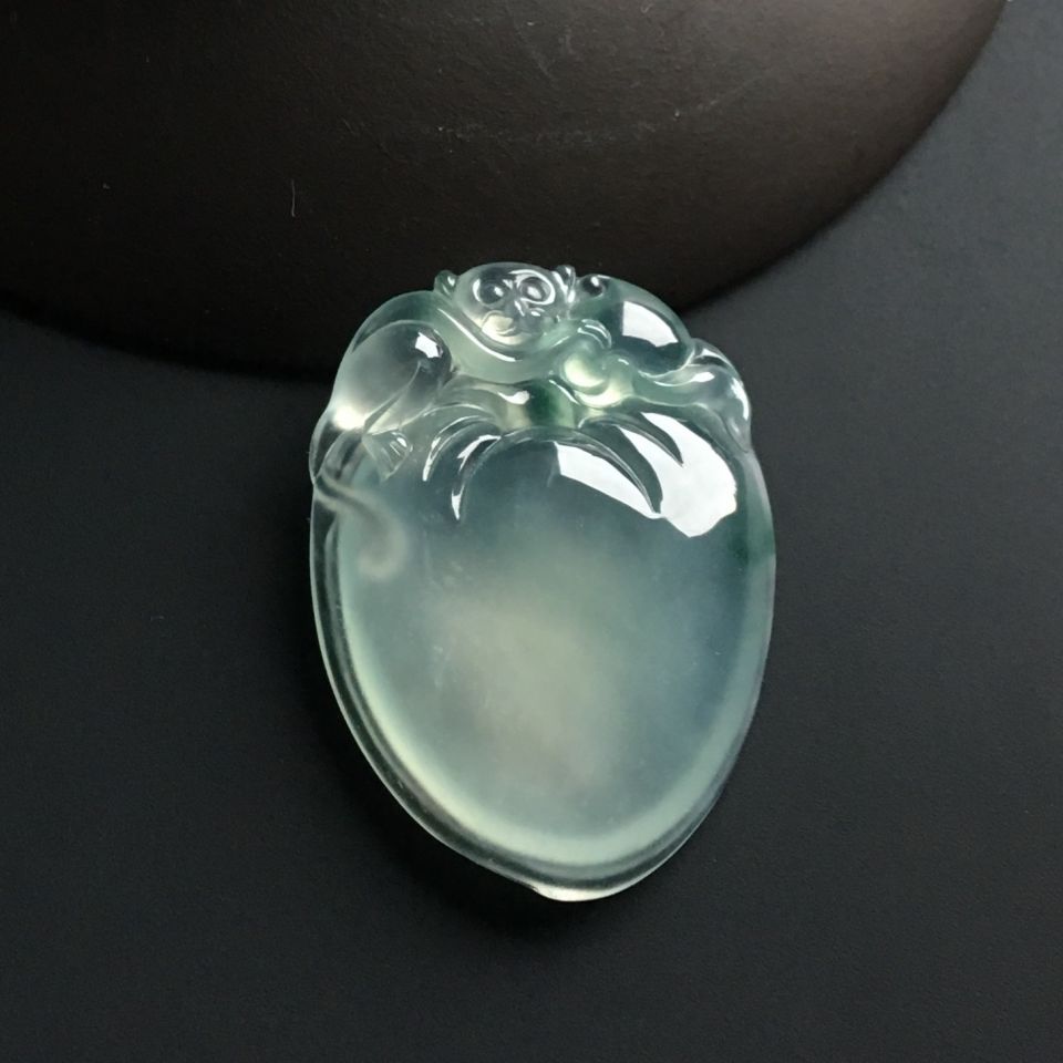 （一口价扫货）冰种飘花寿桃挂件